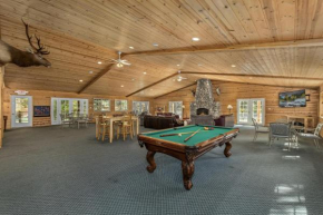 River Road Lodge by NW Comfy Cabins
